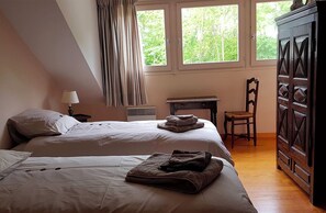 3 chambres, fer et planche Ă repasser, Wi-Fi gratuit, draps fournis