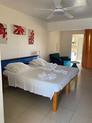 1 bedroom, iron/ironing board, travel crib, free WiFi - Appart'Hôtel Douce Vague in Sainte-Luce (Sainte-Luce)