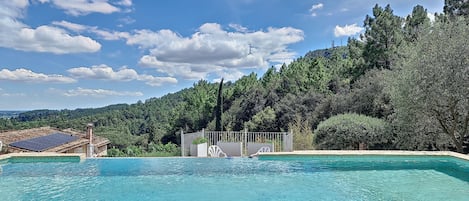 Utomhuspool