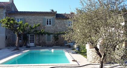 Mas in Provence with swimming pool