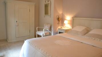 1 chambre, chambres insonorisées, fer et planche à repasser, Wi-Fi