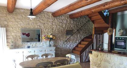 Provenzalisches Bauernhaus mit Charakter von 90m2 in Pernes-Les-Fontaines (in der Nähe von Ventoux)