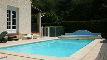 Piscine extérieure, piscine chauffée