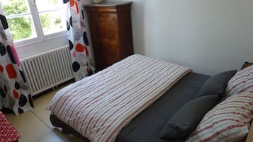 2 Schlafzimmer, Bügeleisen/Bügelbrett, kostenloses WLAN, Bettwäsche