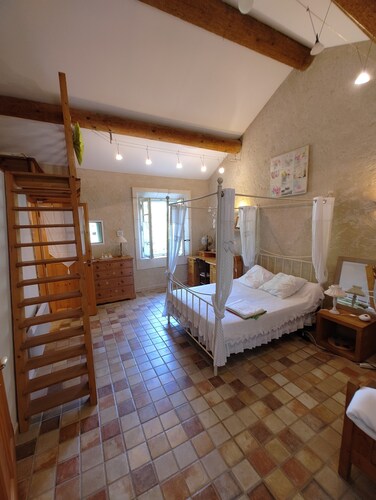 House 70 m2 in Fontvieille Provence with garden for 6 people