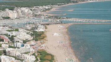 Beach nearby, sun loungers