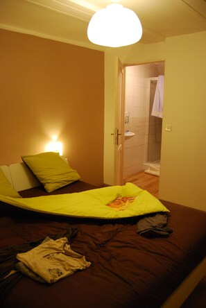 4 soveværelser, strygejern/strygebræt, gratis Wi-Fi, sengetøj