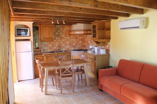 45 m2 self-catering cottage for 2 people in the Parc des Volcans d'Auvergne