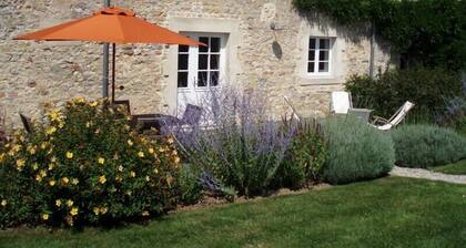 House 20 mn from the beaches, 7 people, neat decoration, fully equipped