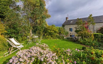 18th century stone house in the heart of the D-Day landing beaches 