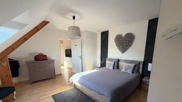 5 chambres, fer et planche Ă repasser, lit parapluie, Wi-Fi