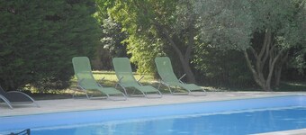 Cottage *** unique in the countryside near Arles, private pool without vis a vis