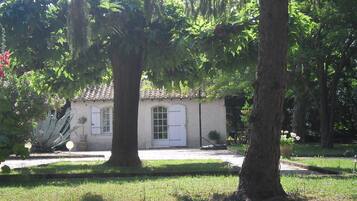 Enceinte de lâhĂ©bergement