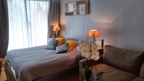 1 bedroom, iron/ironing board, travel cot, free WiFi