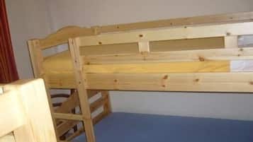3 chambres, fer et planche à repasser, Wi-Fi gratuit, draps fournis