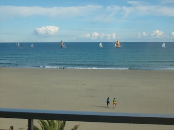 vue du balcon de l'appartement