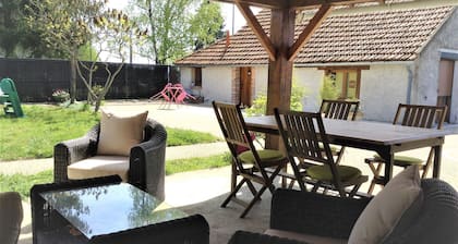 holiday cottage for rent, castle of loire valley, Sologne