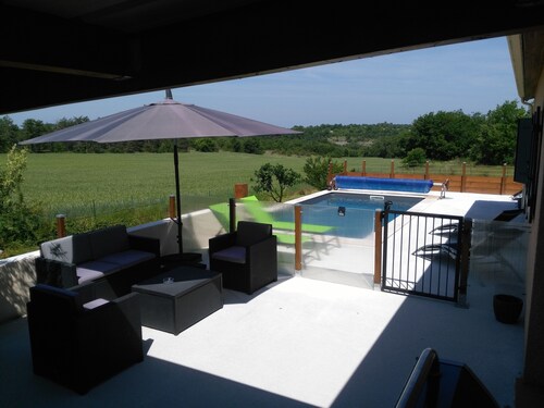 115 m2 private villa with view and private heated pool