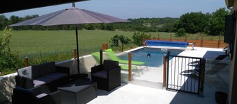 115 m2 private villa with view and private heated pool