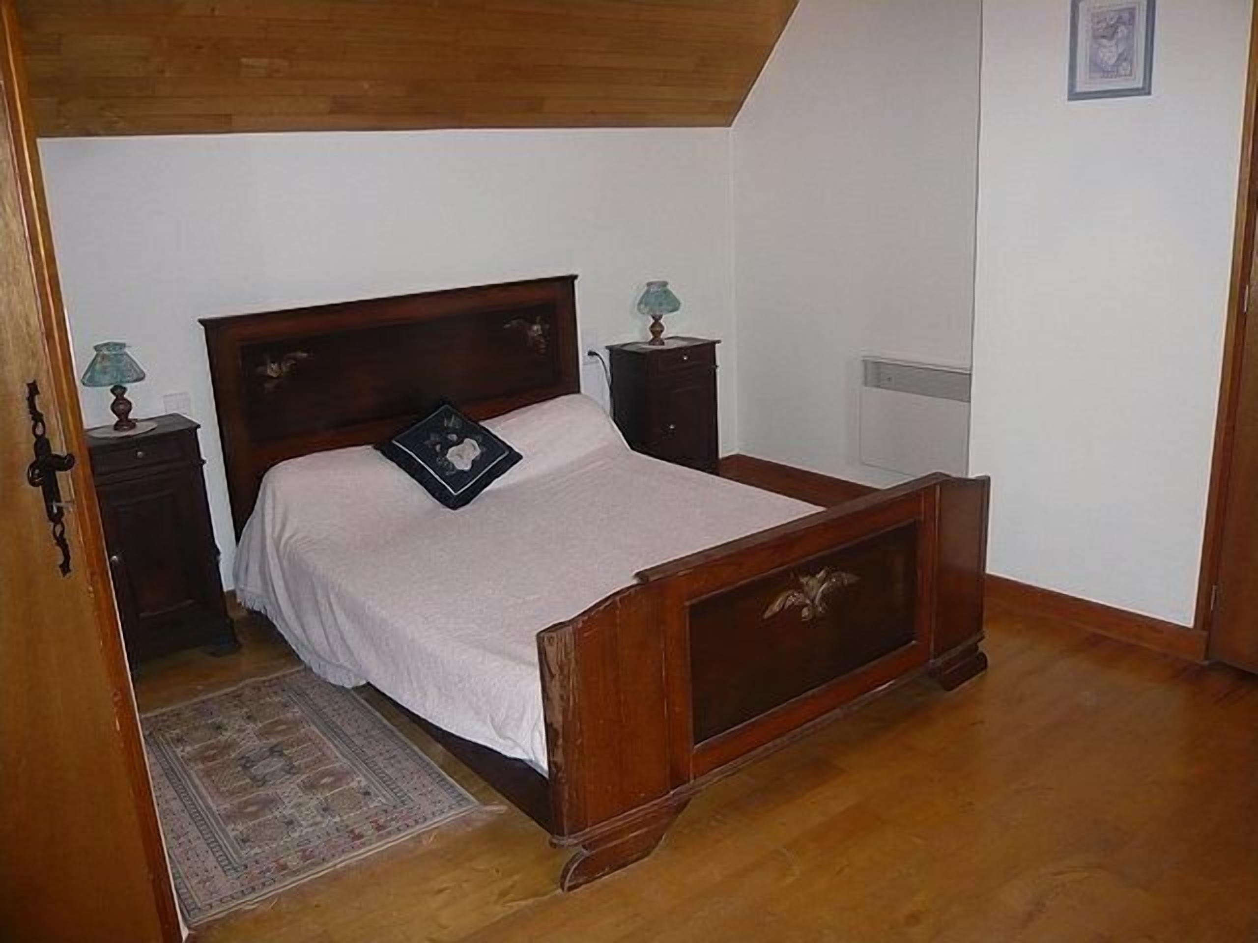 2 habitaciones, tabla de planchar con plancha y wifi 