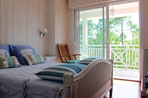 6 habitaciones, tabla de planchar con plancha y wifi gratis 