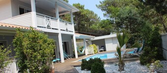 VILLA PRIVEE 4* CARCANS PLAGE 4 A 12 PERSONNES - PISCINE 27° BORNE VOITURE WIFI