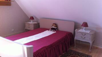 3 slaapkamers, een strijkplank/strijkijzer, gratis wifi