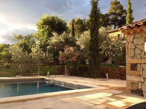 Outdoor pool - independent house of charm with private pool (Chassiers)