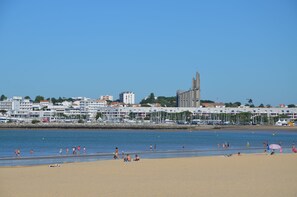 Beach - nice country house close to ROYAN (Médis)