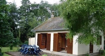 maison de plein pied dans un hameau à la campagne et au calme