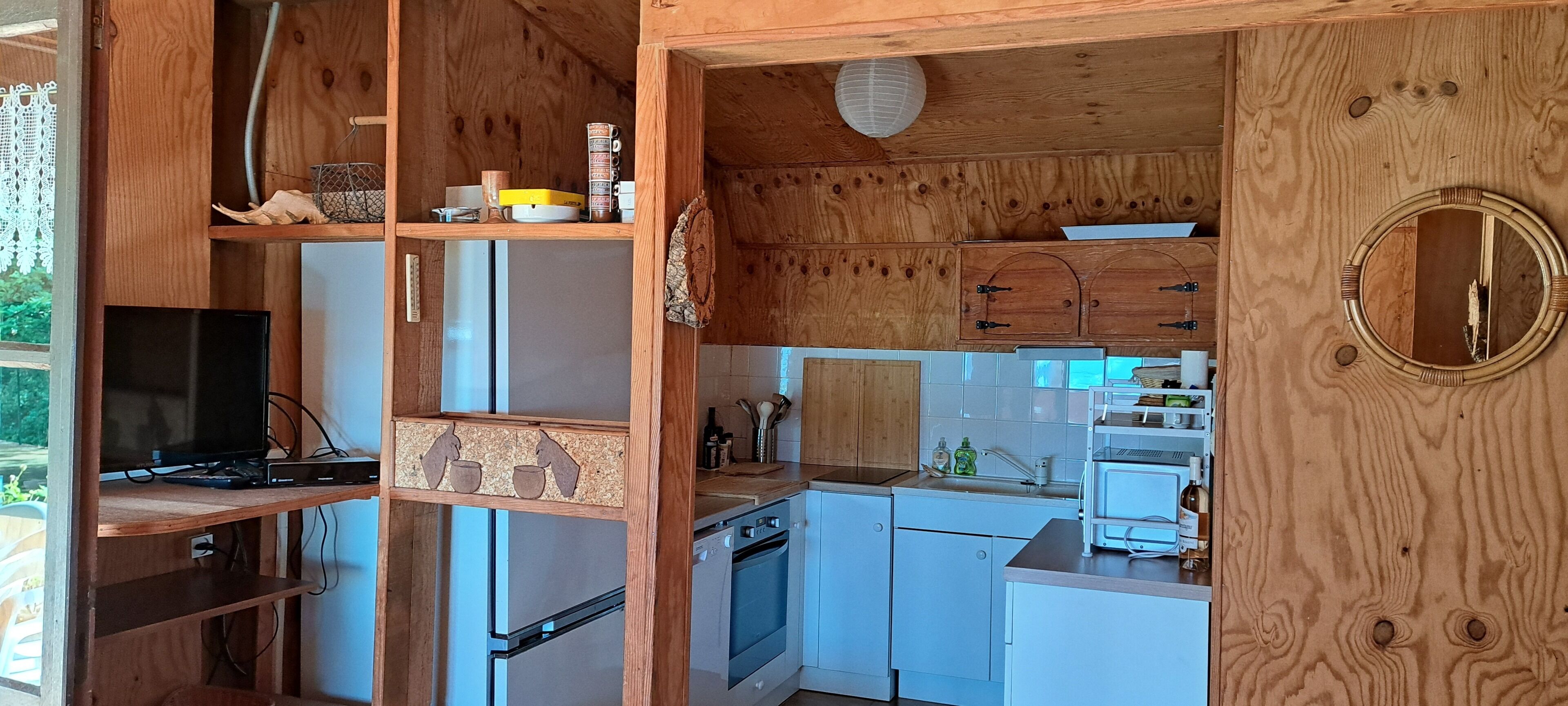 冰箱、微波 炉、烤箱、炉灶