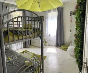 2 bedrooms, iron/ironing board, travel cot, bed sheets