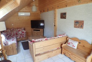 Smart-TV, DVD-Player, Stereoanlage