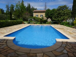 Outdoor pool - Character Cevennes farmhouse with private pool, quality service. (Boisset-Et-Gaujac)