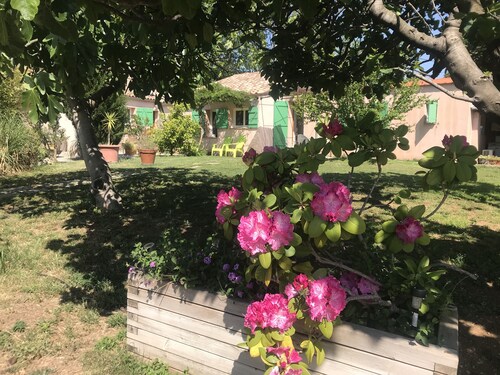 SANARY KLEINES HAUS RAHMEN CAMPAGNARD GARTEN GROßE PARKHUNDE WILLKOMMEN