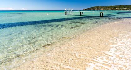 VILLA ALOHA: Zeitgenössische Villa mit beheiztem Pool in Fréjus, Côte d'Azur