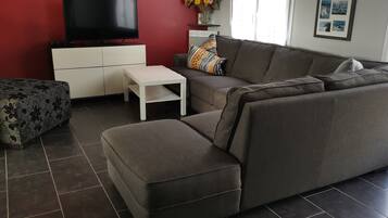 TV connectée, livres, chaßne hi-fi