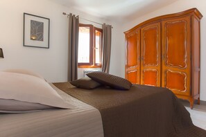 1 غرفة نوم ومكواة/لوح كي وسرير سفر وواي فاي مجانًا