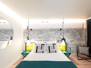 2 chambres, coffres-forts dans les chambres, bureau