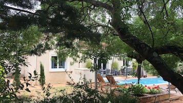 Piscine extérieure, piscine chauffée