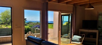 Superbe VUE MER Piscine intérieure privée 29°  plage à pieds 300 m