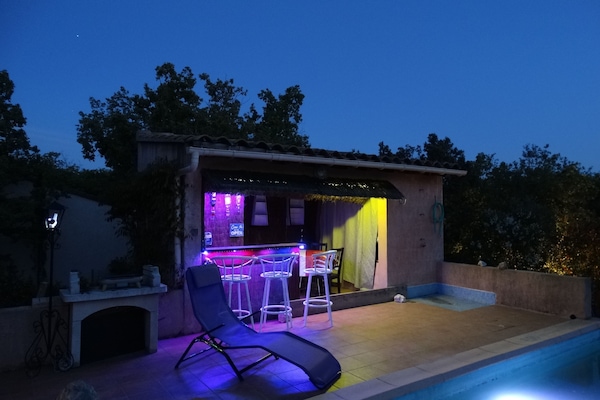 bar vue de nuit