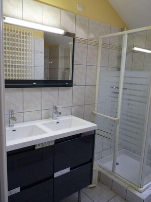 Shower, hair dryer