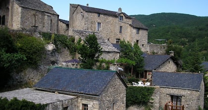 Maison de charme a Cantobre, Nant Aveyron