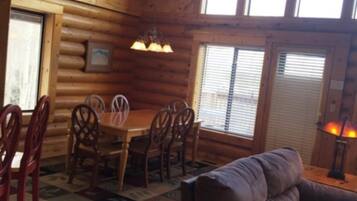 Cabin, Multiple Beds, Non Smoking, 2 Bathrooms | Living area | TV
