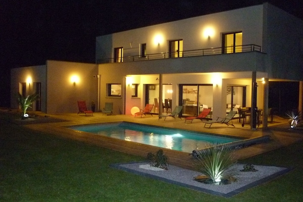 Piscina interna, piscina externa