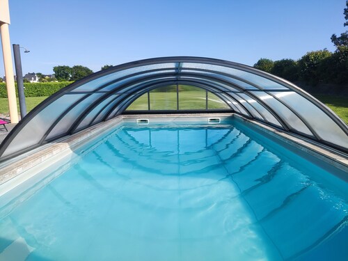 Villa moderne aux Sables d'Or avec piscine chauffée