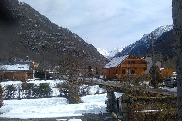VUE DEPUIS LA MAISON SUR LA VALLEE D'ORLU