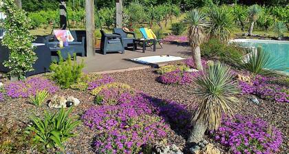 Villa de vacances tout confort avec piscine Ă la campagne aux portes de la ville