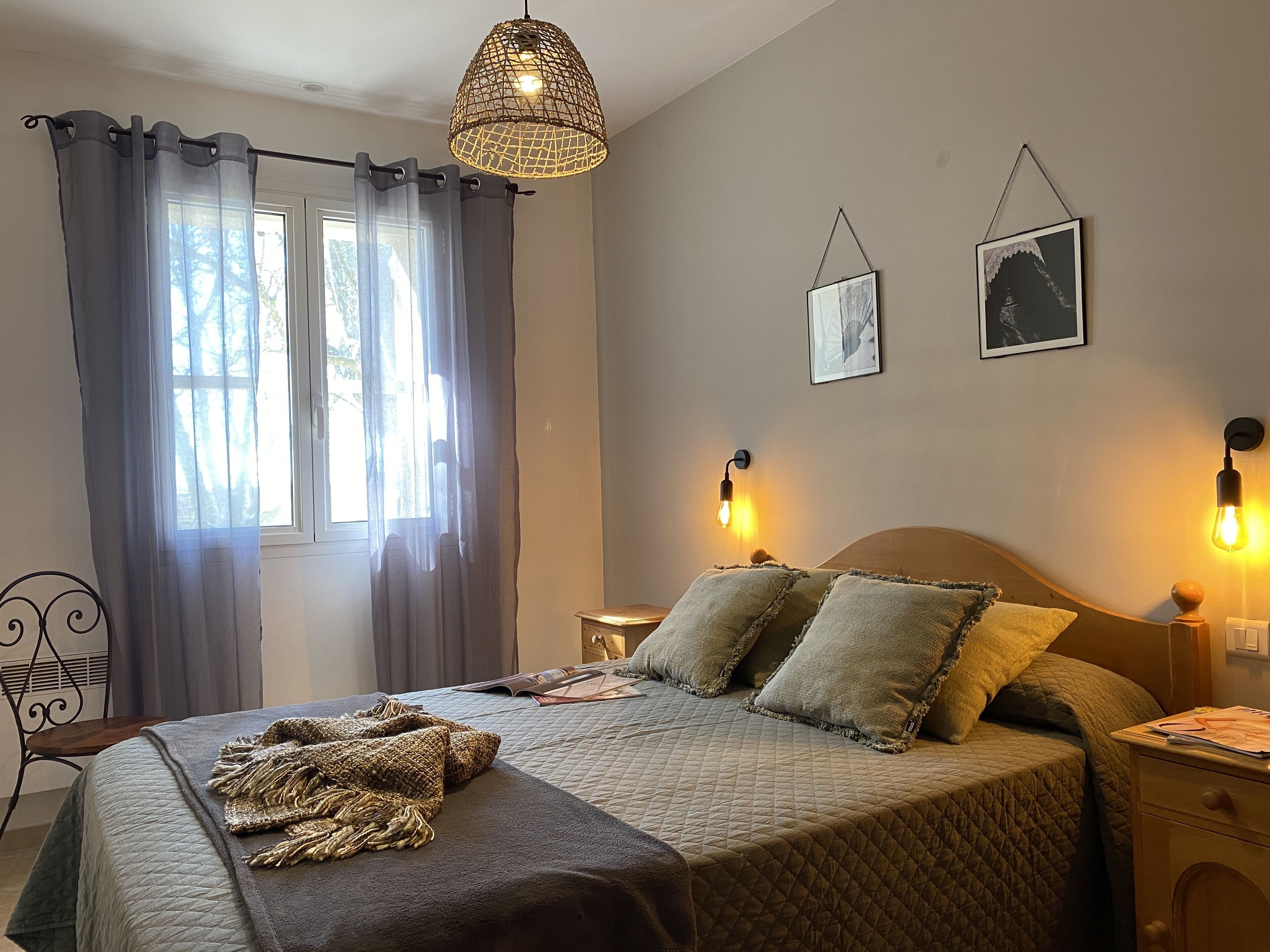 2 chambres, fer et planche à repasser, lit parapluie, Wi-Fi gratuit